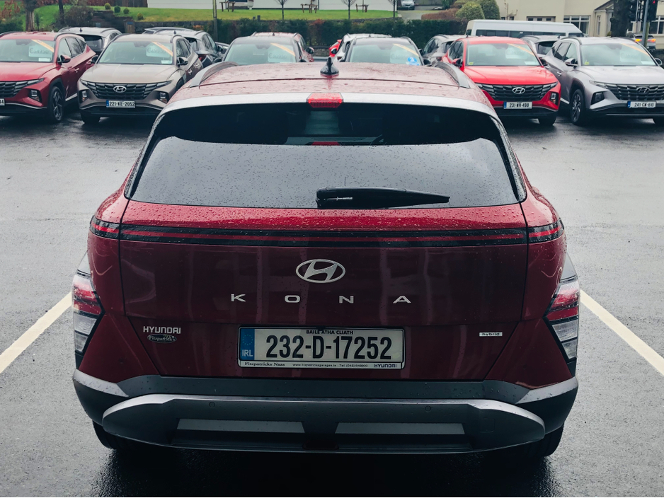 2023 Hyundai Kona Elegance 1.6 Hybrid Automatic €30,950