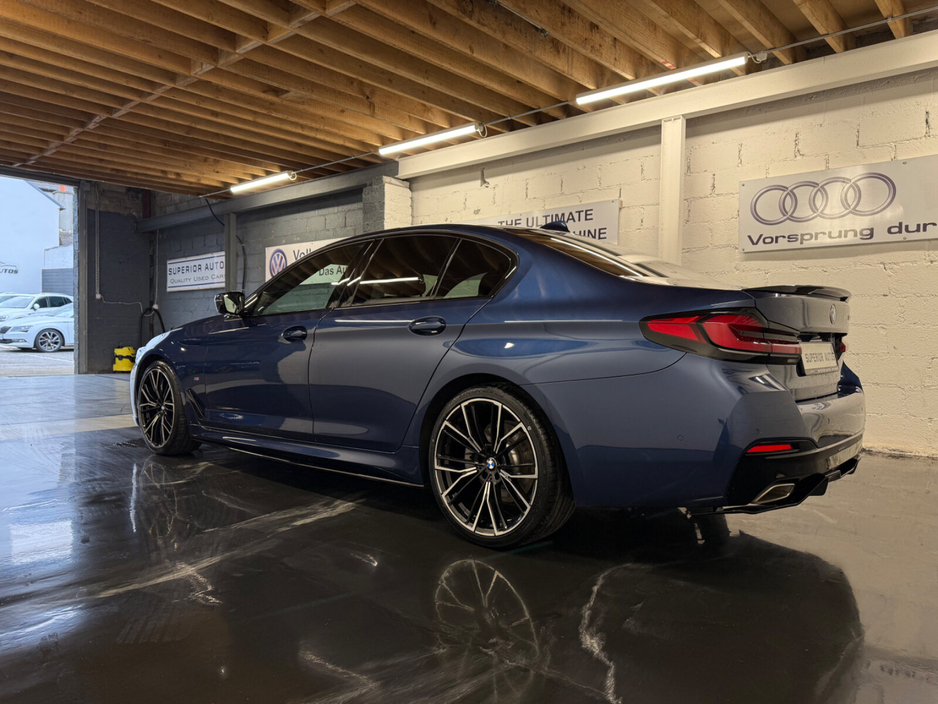 2022 BMW 5 Series - image 5