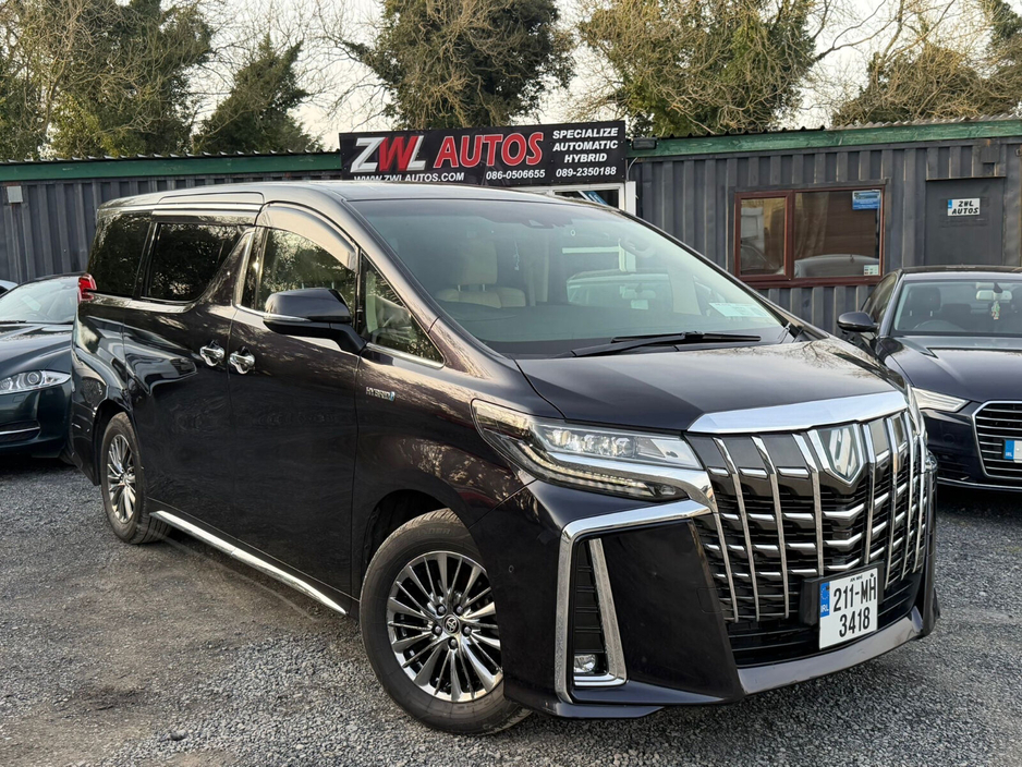 2021 Toyota Alphard - image 3