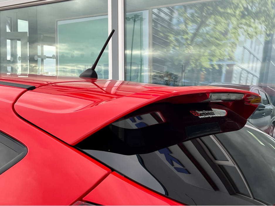 2018 Ford Focus - image 7