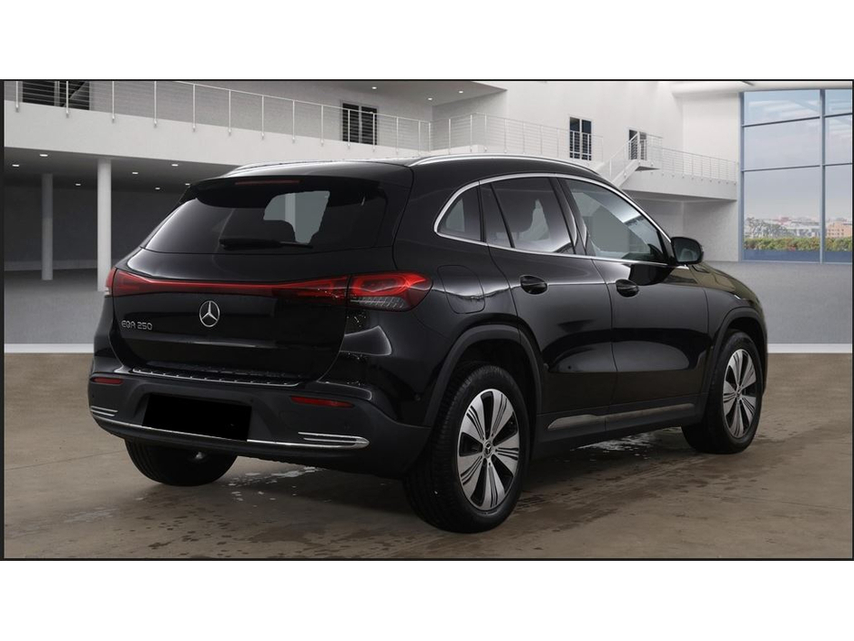 2022 Mercedes-Benz EQA - image 7