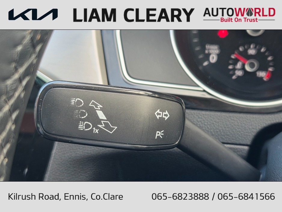 2015 Volkswagen Passat - image 21