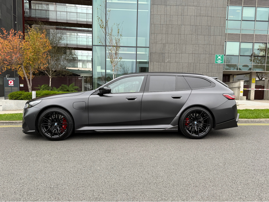 2025 BMW M5 Touring €134,950