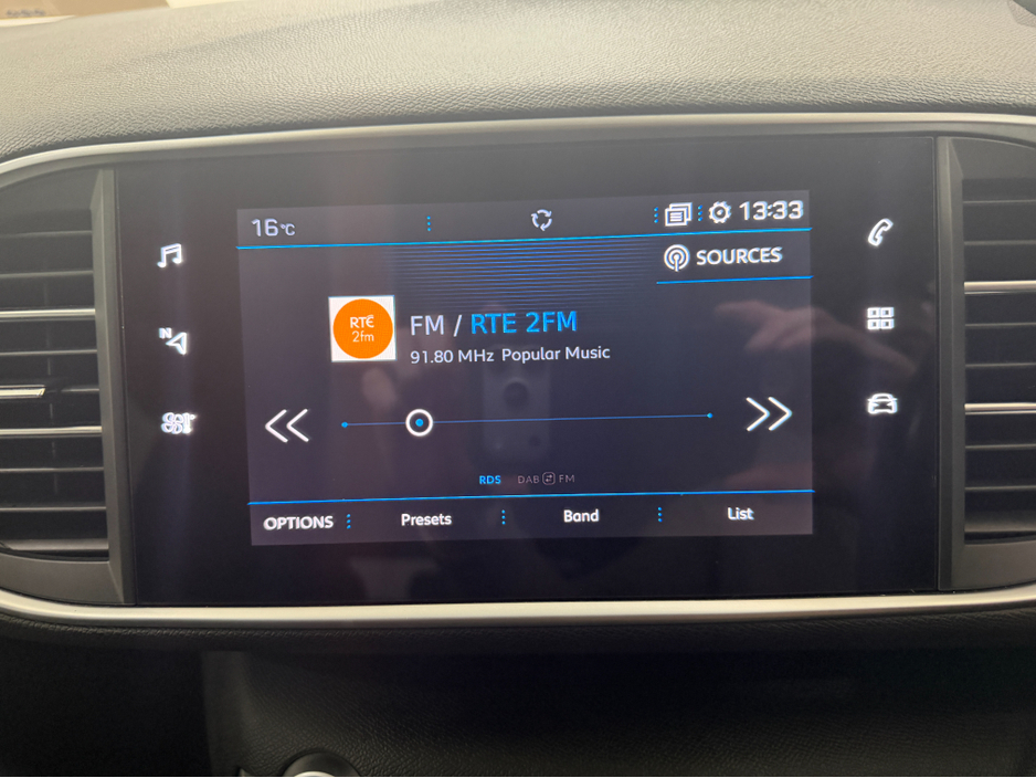 2021 Peugeot 308 - image 15