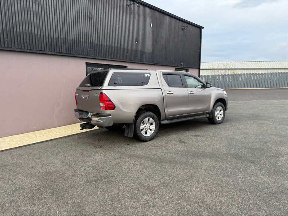 2018 Toyota Hilux - image 7