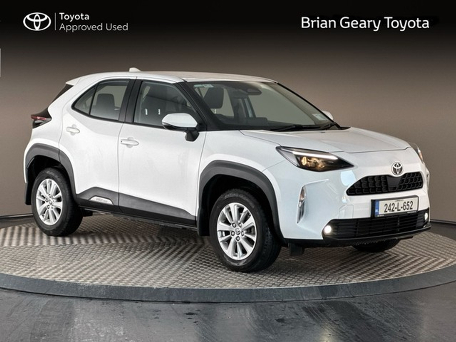 2024 Toyota Yaris Cross HYBRID LUNA €28,950