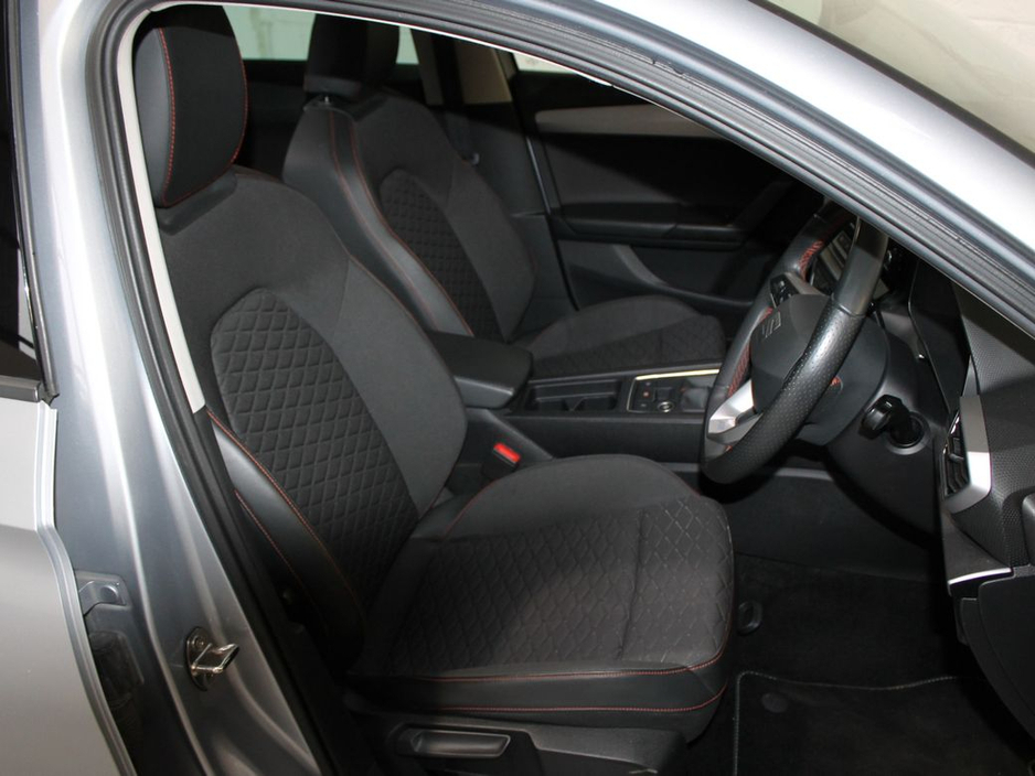 2021 SEAT Leon - image 13