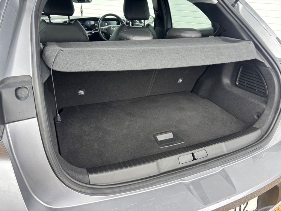 2022 Opel Mokka - image 8