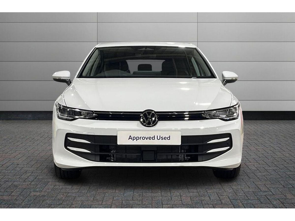 2025 Volkswagen Golf - image 3