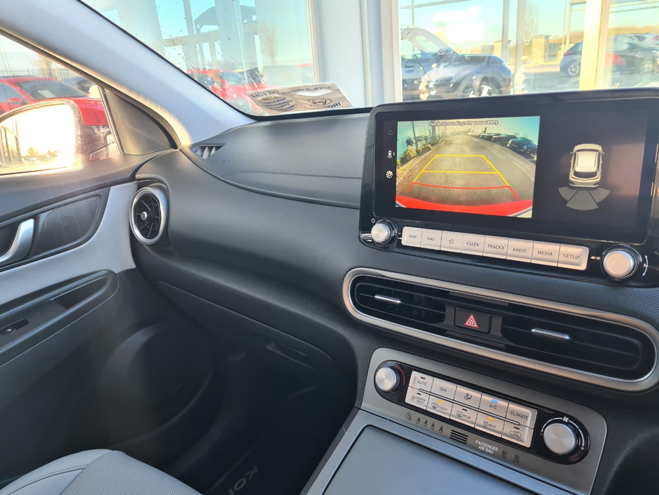 2023 Hyundai Kona - image 10