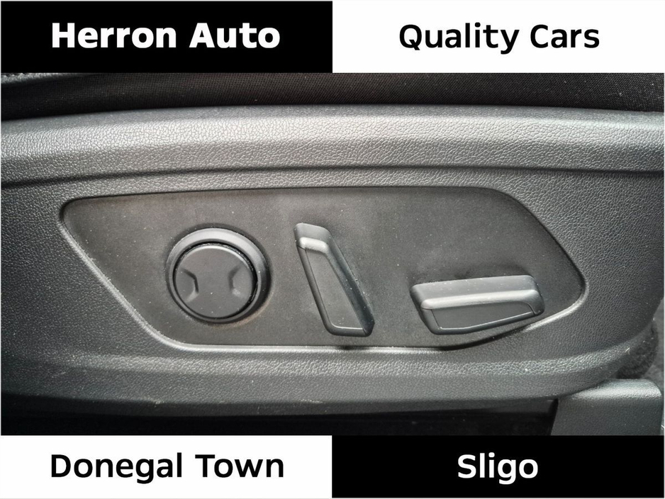 2025 Kia Sorento - image 7