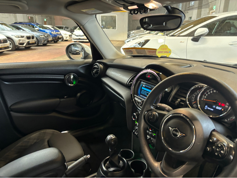 2020 MINI Hatch CLASSIC CLA5 4DR COOPER €18,750