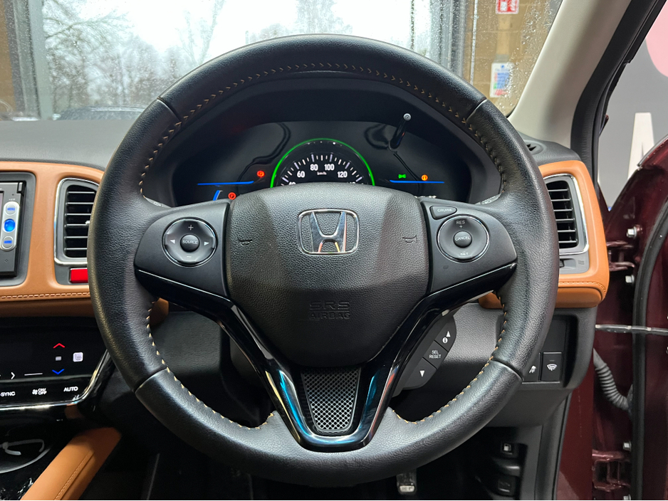 2015 Honda Vezel €15950! 2015 HONDA VEZEL HYBRID Z 1.5 AUTOMATIC / CRUISE CONTROL / REVERSE CAMERA / HEATED SEATS €15,950
