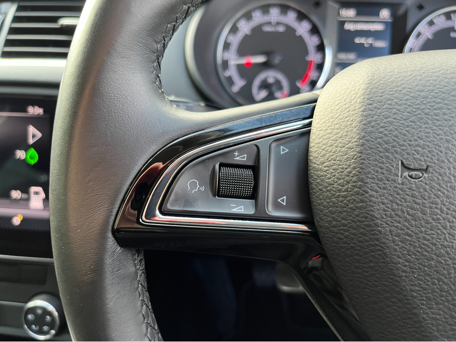 2019 Skoda Octavia AMBITION ESTATE 1.6 DIESEL //REVERSE CAMERA//CARPLAY// €16,950