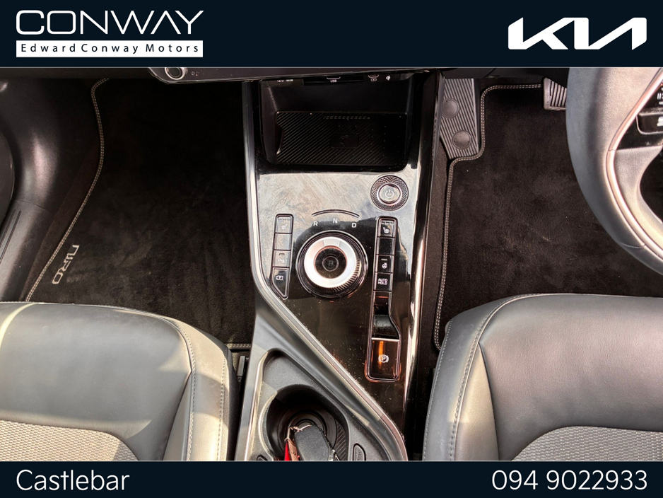 2023 Kia Niro - image 13