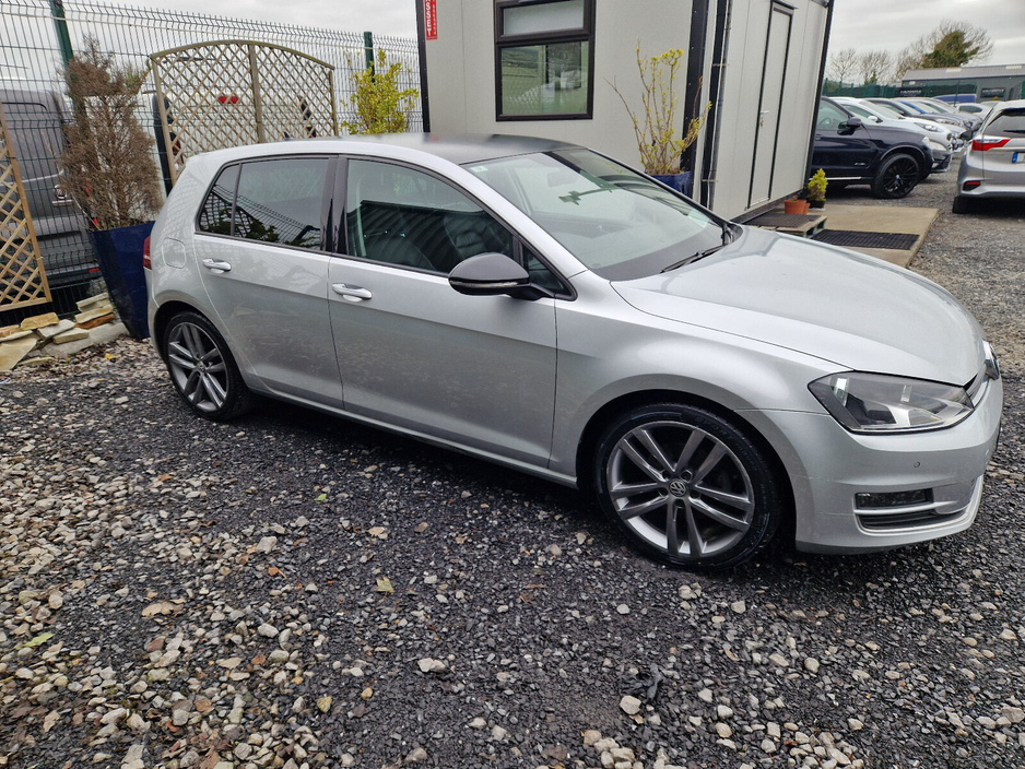 2017 Volkswagen Golf 1.6 TDI 5DR 115HP Highline DSG €13,950