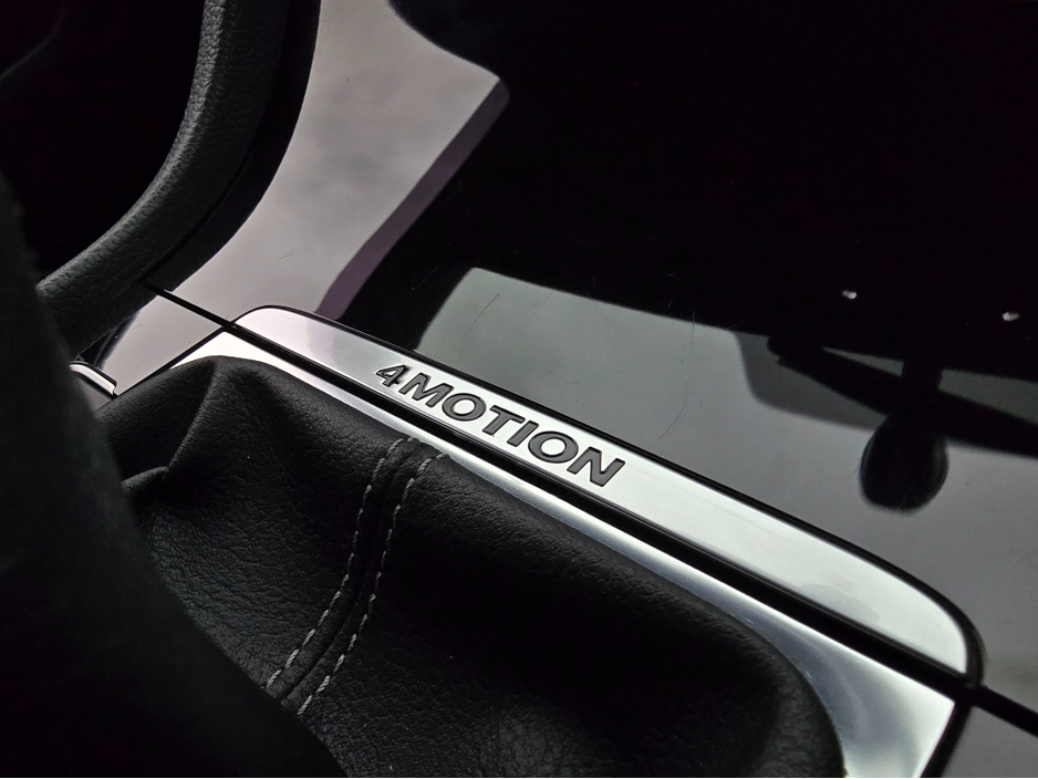 2015 Volkswagen Golf 2.0 TSI R 4X4 300PS 5DR €22,950