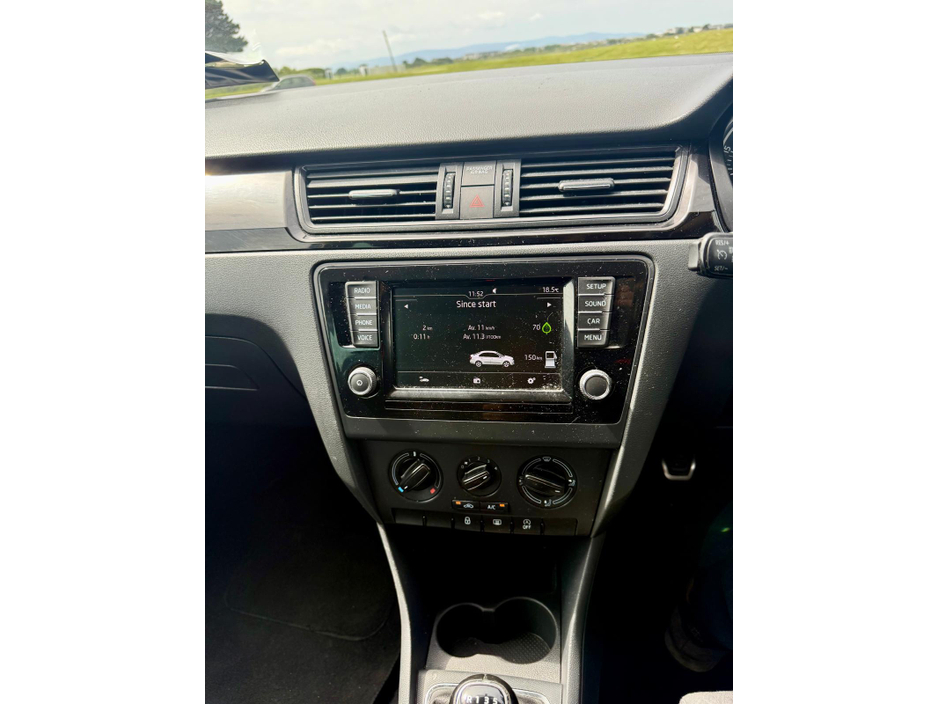 2017 Skoda Rapid - image 9