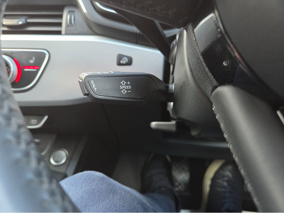 2018 Audi A4 - image 22