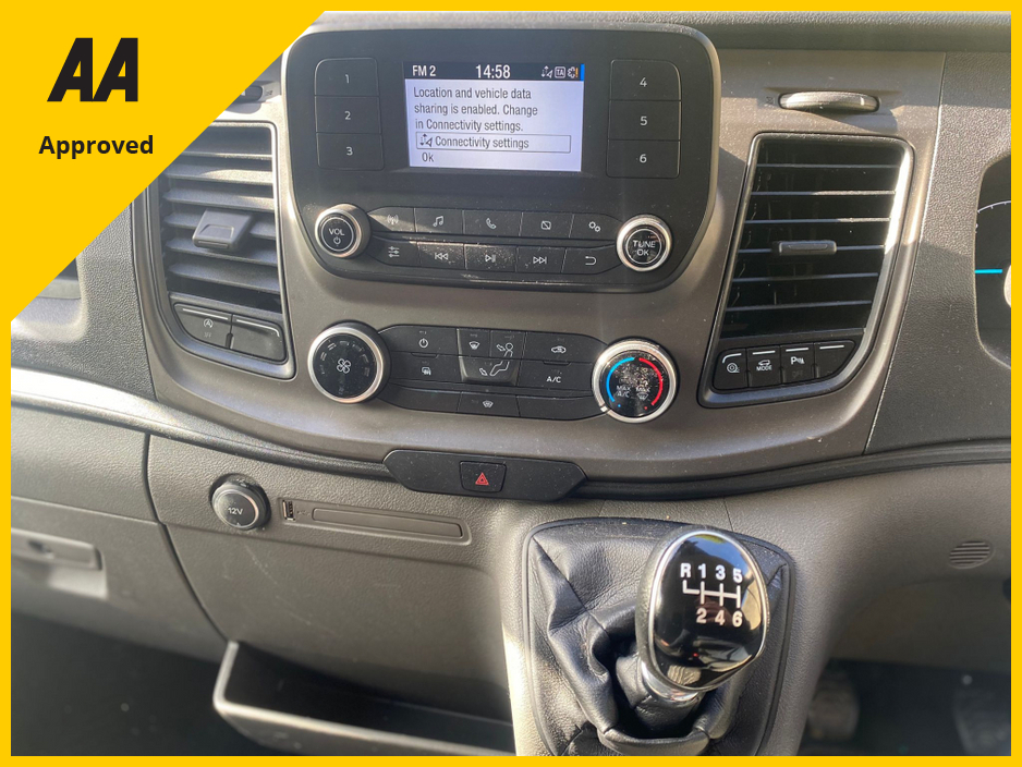 2020 Ford Transit - image 12