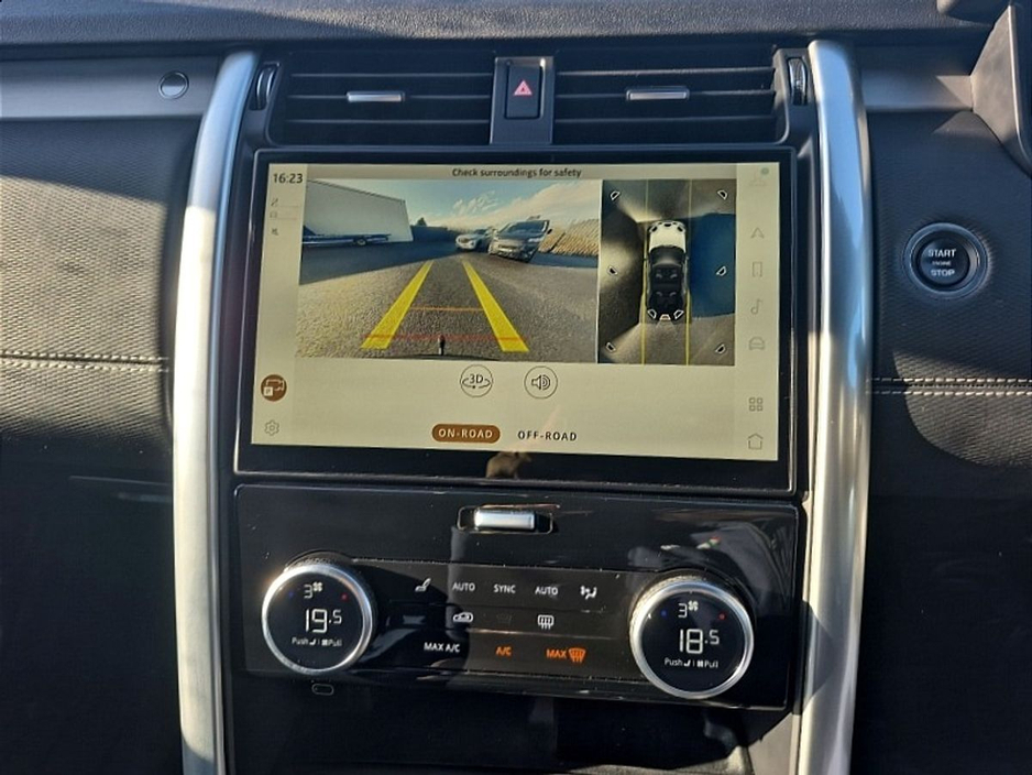 2024 Land Rover Discovery - image 20