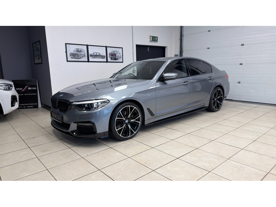 2019 BMW 5 Series - image 3