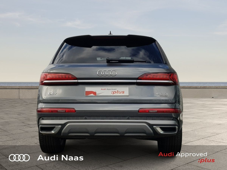 2023 Audi Q7 - image 5