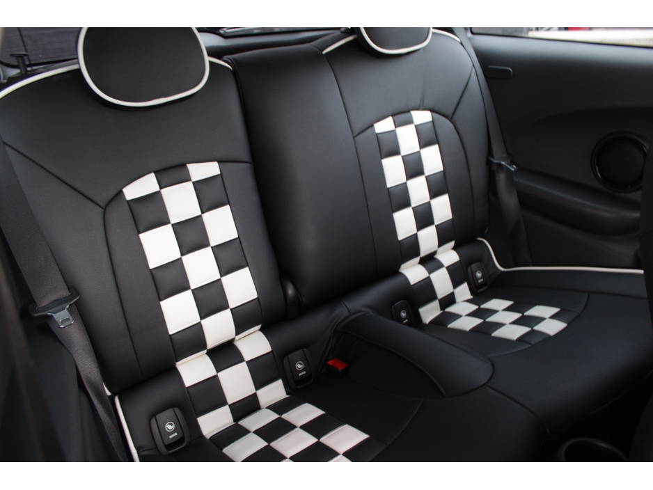 2018 MINI Cooper - image 20