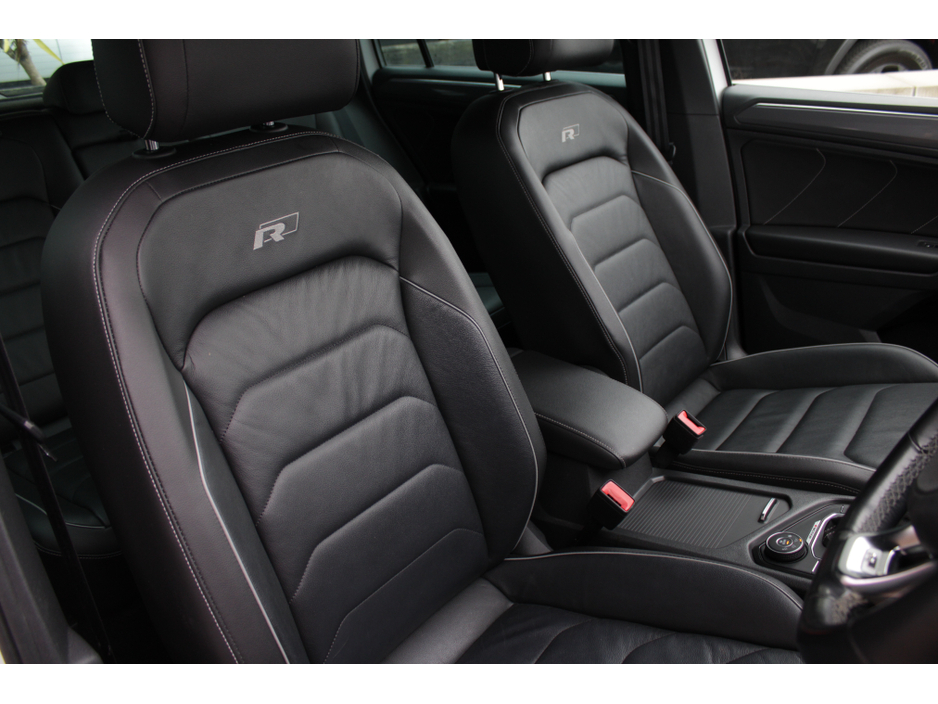 2019 Volkswagen Tiguan - image 11