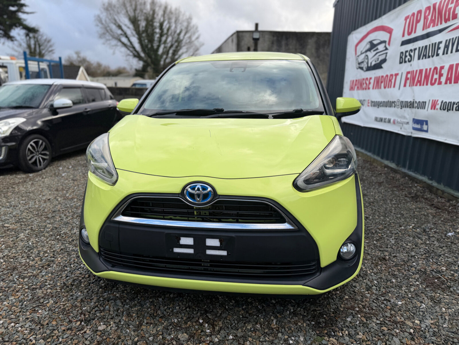 2016 Toyota Sienta  €12,500