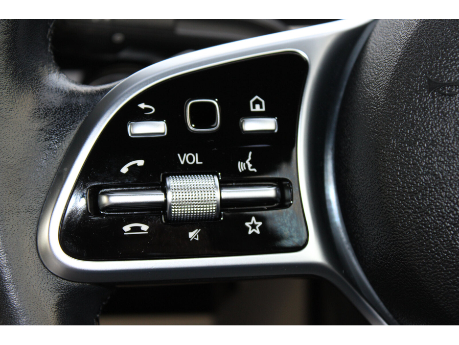 2020 Mercedes-Benz A Class - image 20