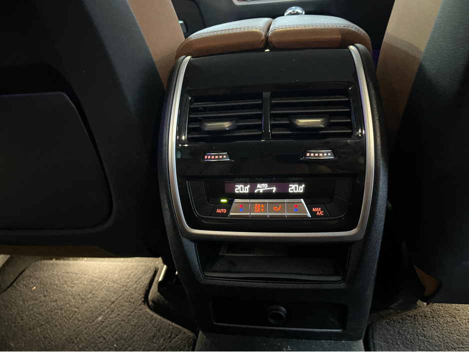 2021 BMW X5 €49950! 2021 BMW X5 xDRIVE45E 3.0 AUTOMATIC / CRUISE CONTROL / 360° PARKING CAMERA / ELECTRIC MEMORY & HEATED SEATS / PANORAMIC SUNROOF / AMBIENT LIGHTS €49,950