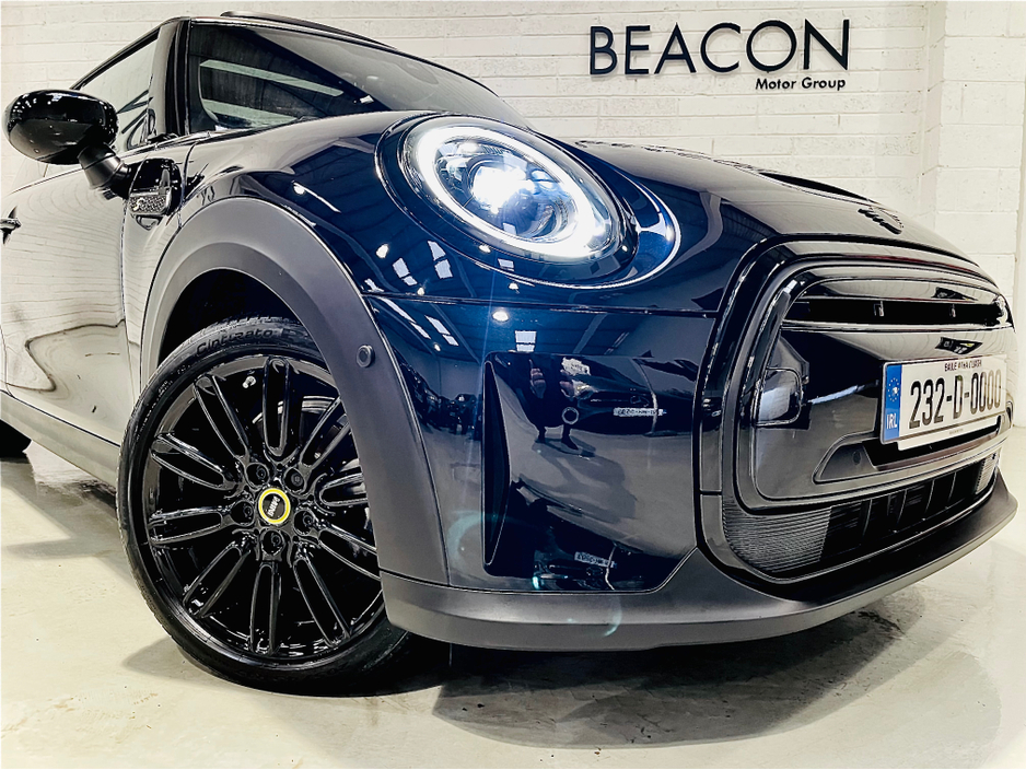 2023 MINI Cooper S - image 3