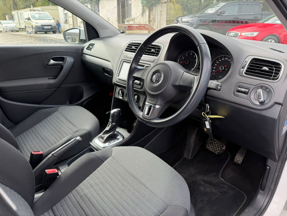 2014 Volkswagen Polo - image 14