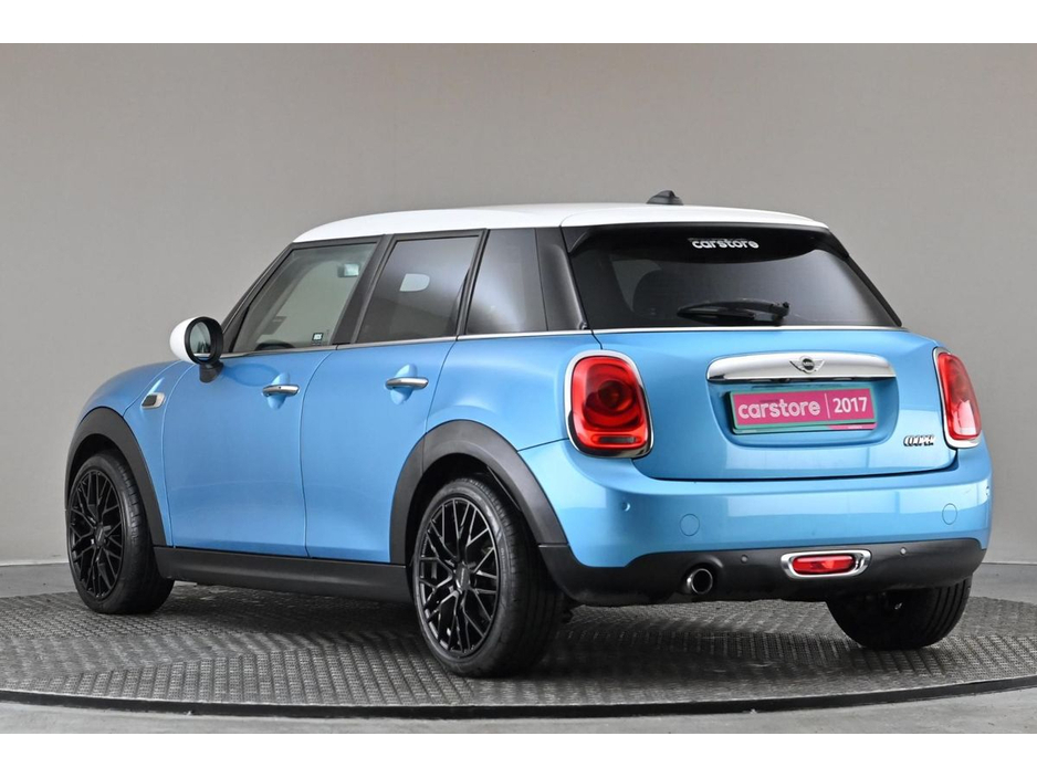 2017 MINI Hatch - image 7