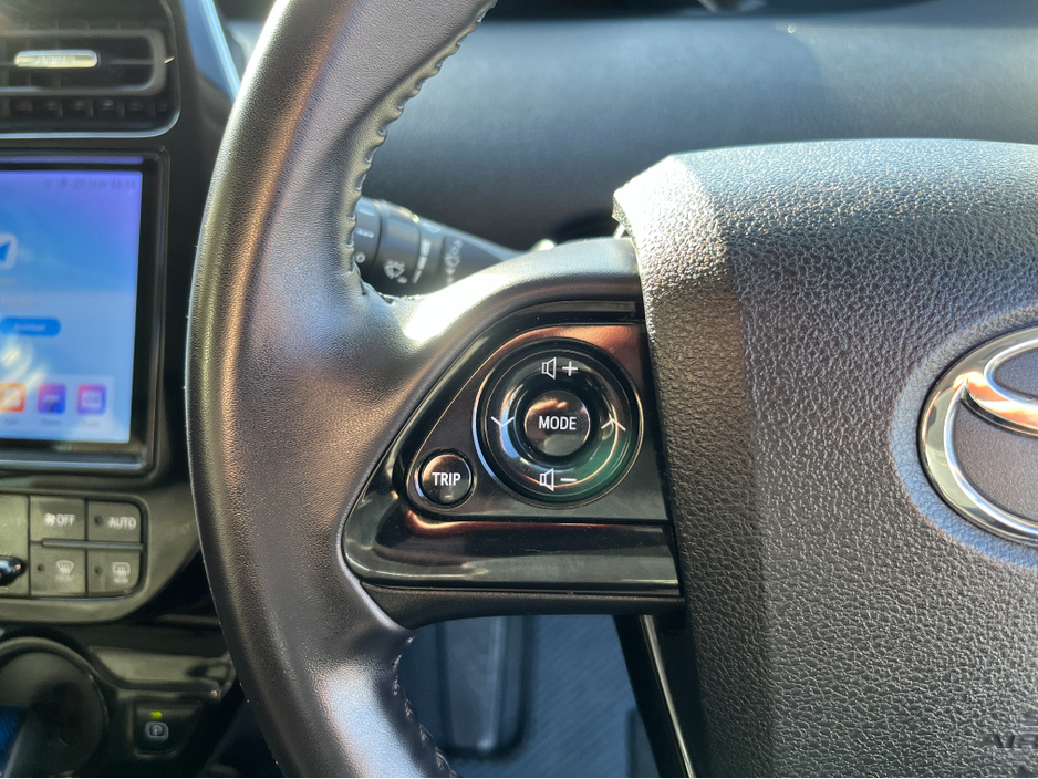 2019 Toyota Prius - image 17