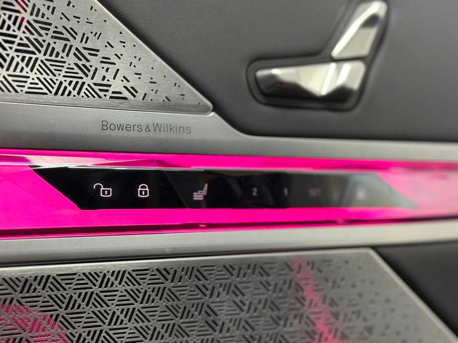 2024 BMW 7 Series 750E M SPORT XDRIVE SAPPHIRE BLACK €94,990