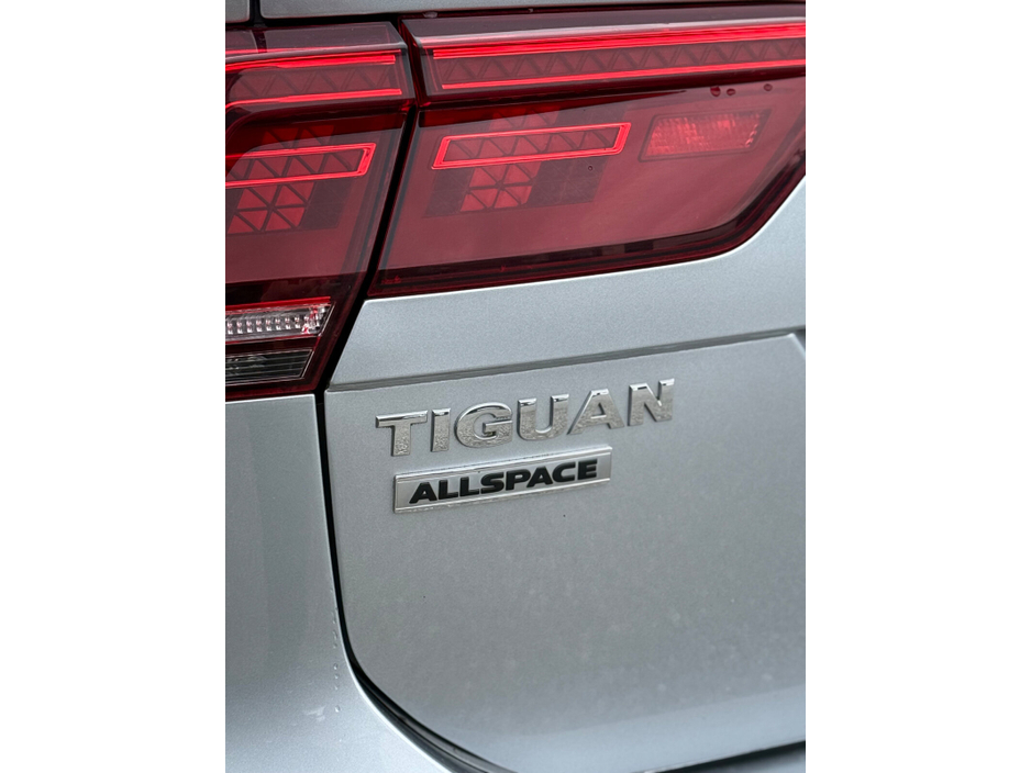 2020 Volkswagen Tiguan - image 15