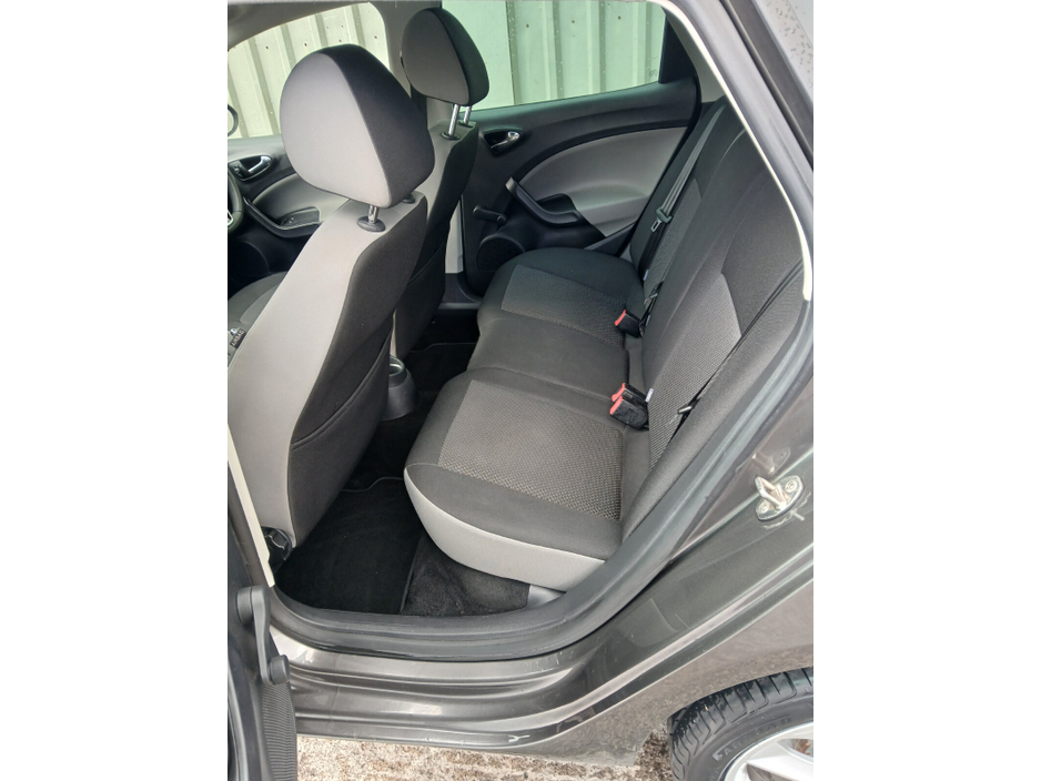 2016 SEAT Ibiza - image 18