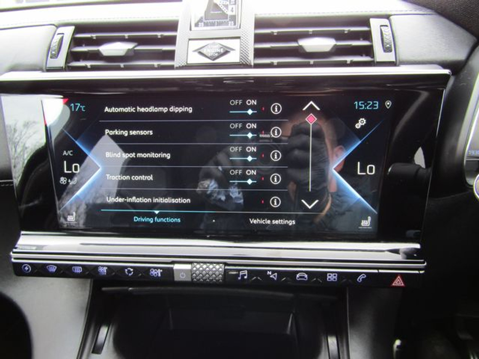 2021 DS Automobiles DS 7 Crossback E-TENSE PRESTIGE €28,950