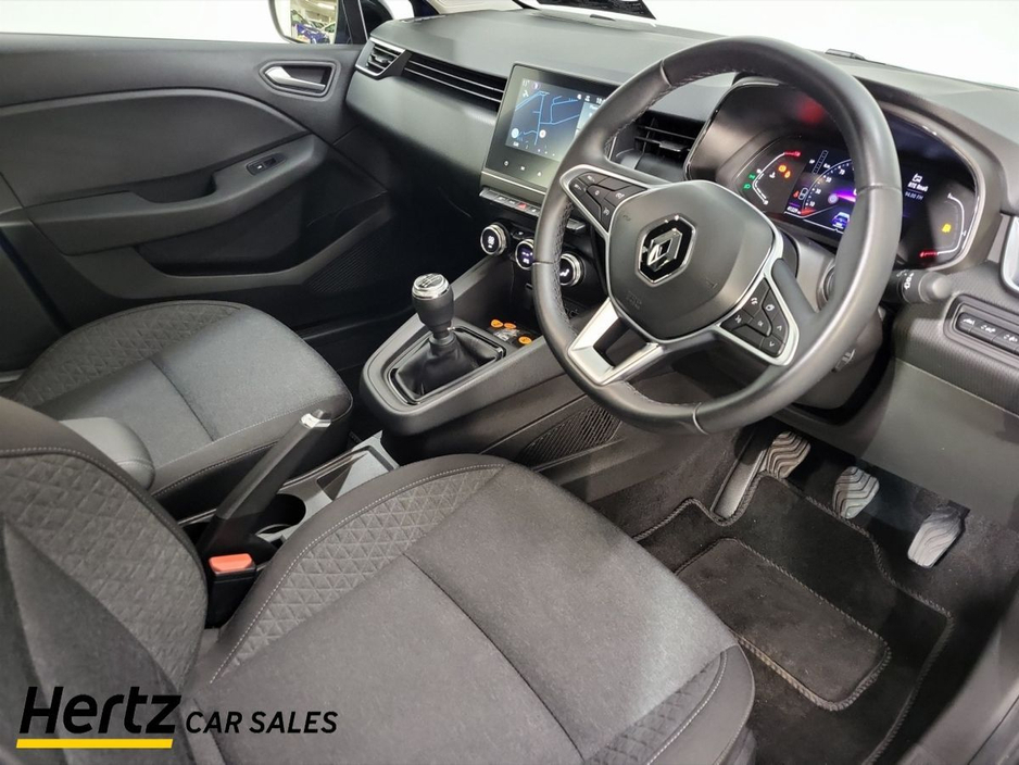 2023 Renault Clio - image 12