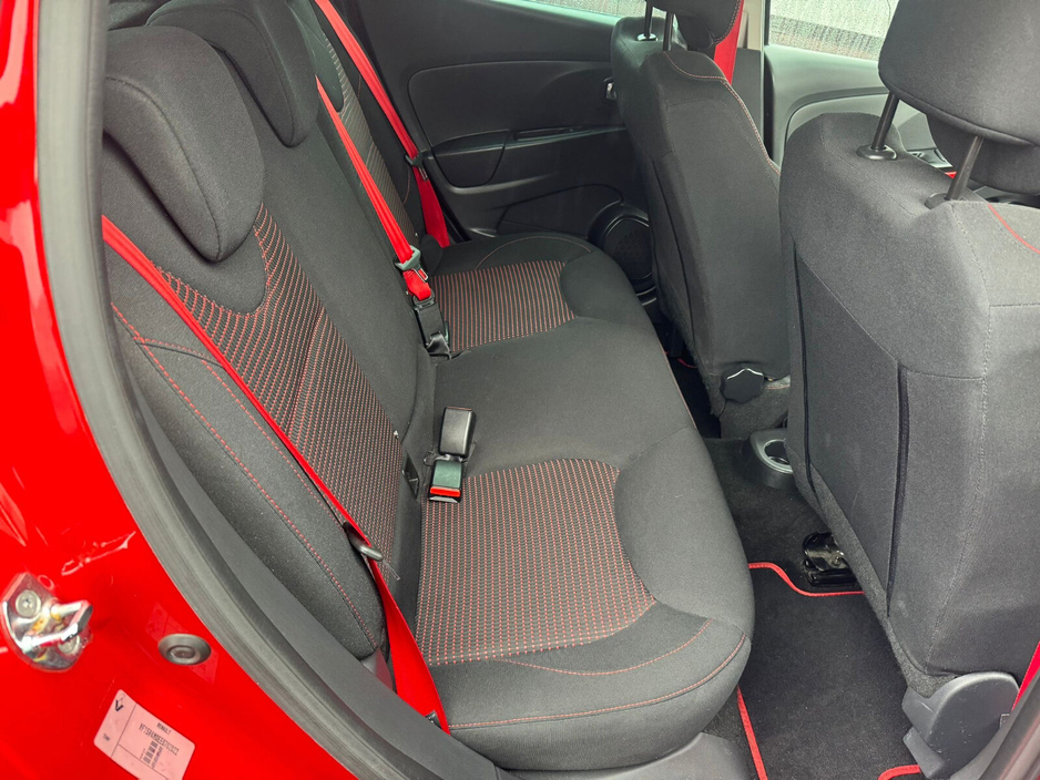 2014 Renault Clio 1.2 16V 75 EXPRESSION €8,995