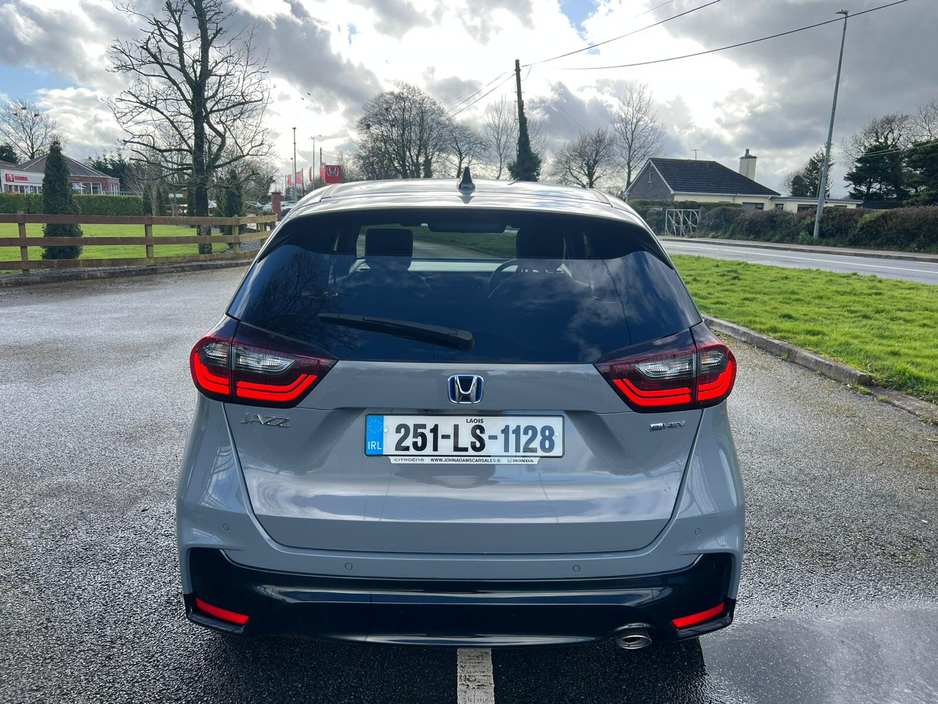 2025 Honda Jazz - image 4