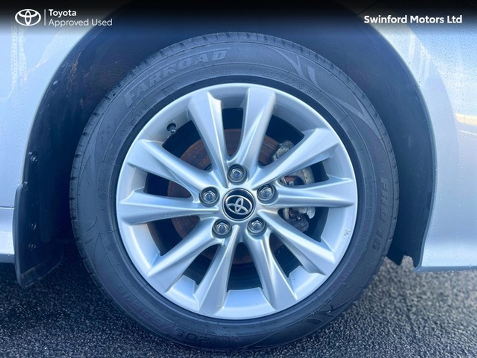 2024 Toyota Corolla - image 12