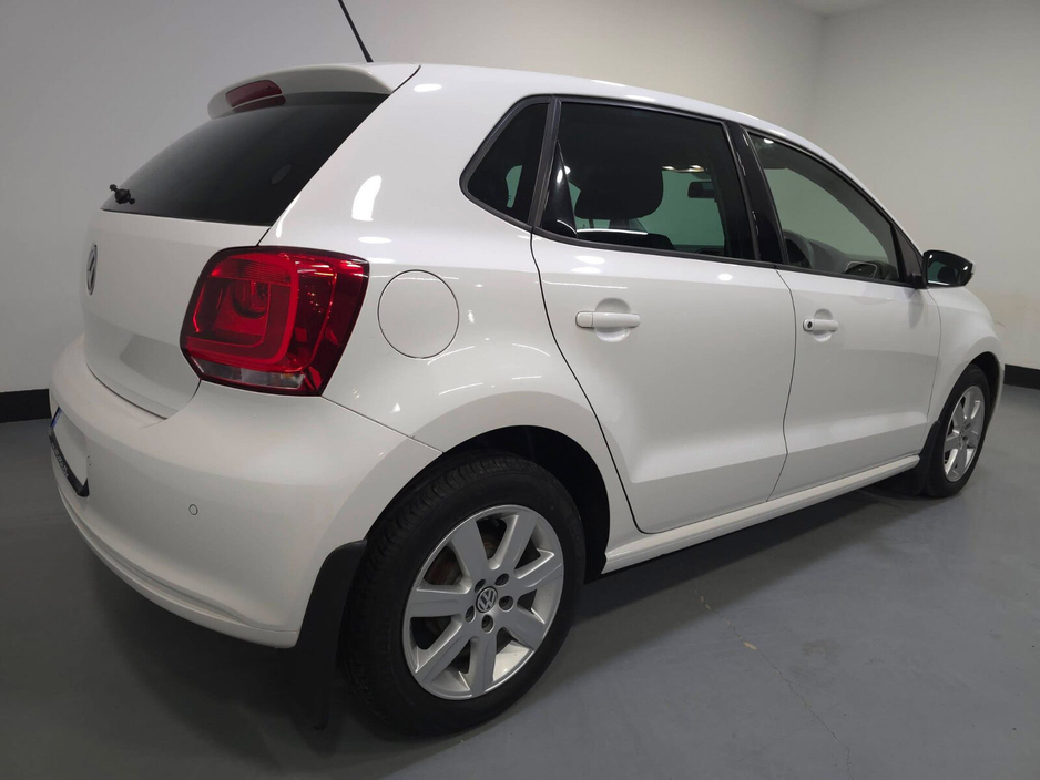 2013 Volkswagen Polo  €8,950