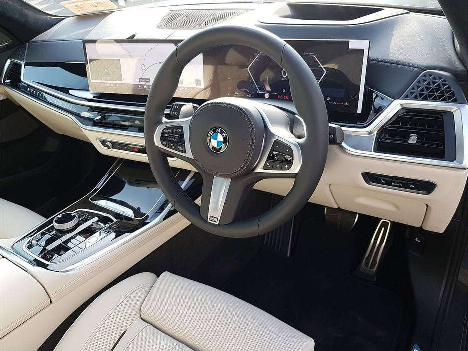 2026 BMW X7 - image 6