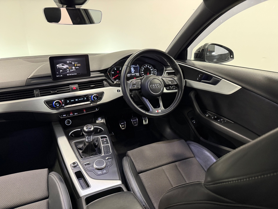 2017 Audi A4 - image 13