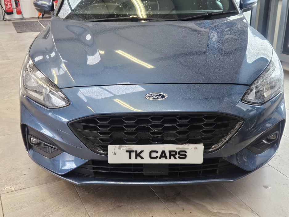 2019 Ford Focus - image 5