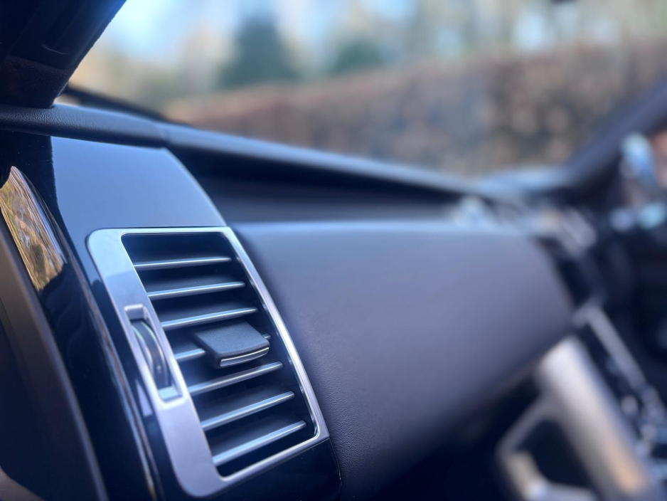 2021 Land Rover Range Rover - image 24