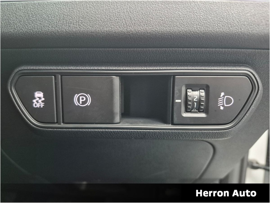 2026 Kia K4 - image 11